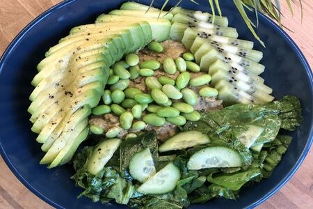 Грин-боул с эдамаме