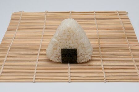 Онигири лава с креветкой