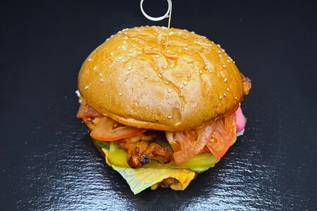 Бургер по Сербски пилечи Батак