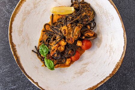 Неро фрутти ди маре