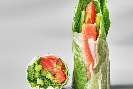 Фреш-ролл с лососем