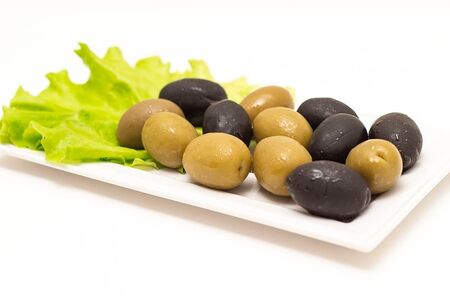 Ассорти из маслин и оливок