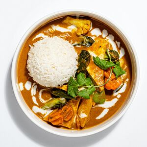 Желтый карри с овощами и тофу