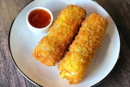 Вьетнамский Нем хай шан с морепродуктами