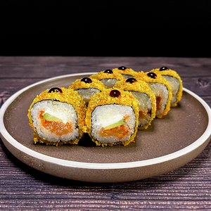 Теплый ролл сяке темпура