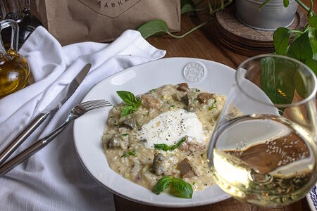 Ризотто с рапанами и белыми грибами