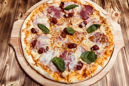 Пицца Мясное ассорти