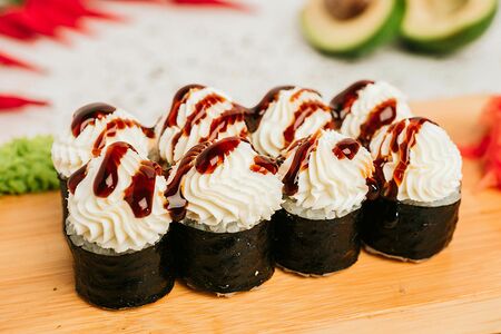 Ролл Сяке унаги