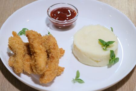 Наггетсы с пюре