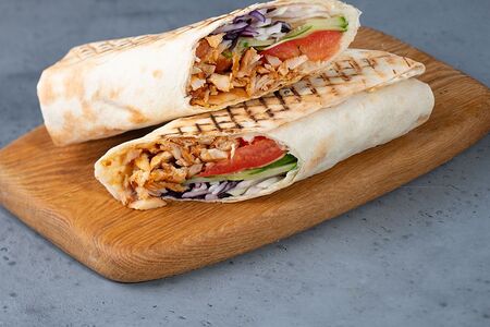 Шаурма со свининой маленькая