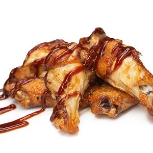 Острые куриные крылышки в соусе BBQ