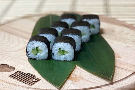 Норимаки с огурцом
