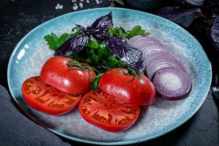 Помидоры Бычье сердце