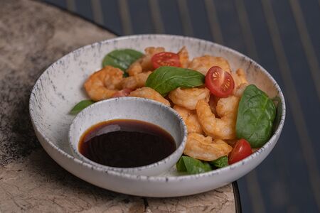 Жареные креветки