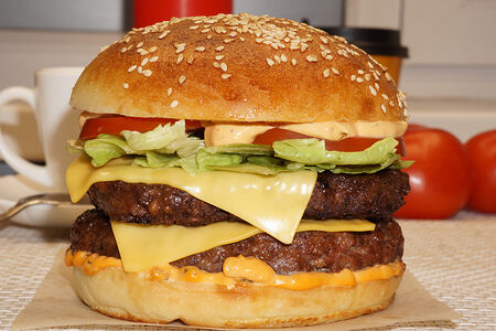 Биг Тейси 2-й Чизбургер