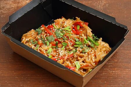 Вок с курицей