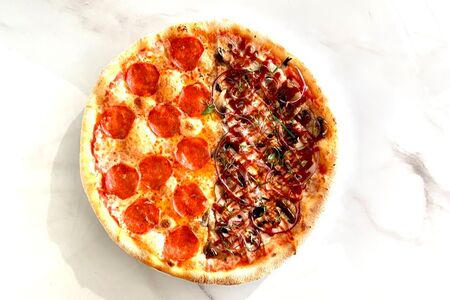 Пицца чикен пеперони