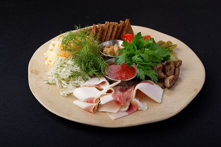 Тарелка под водку