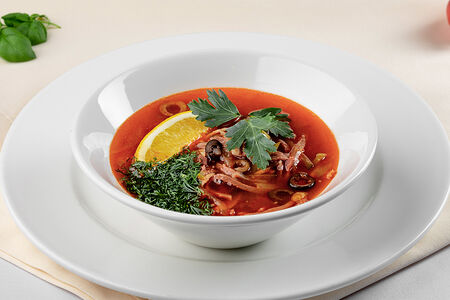 Солянка сборная мясная