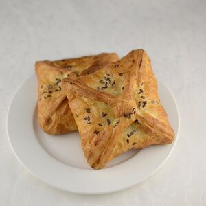 Слойка с сыром и грибами