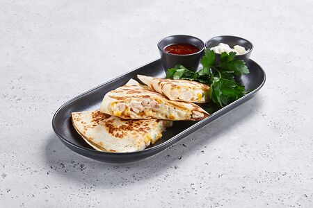 Кесадилья с курицей