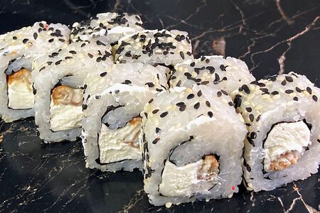 Ролл Томаго