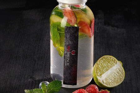 Домашний лимонад Клубника-лайм-огурец