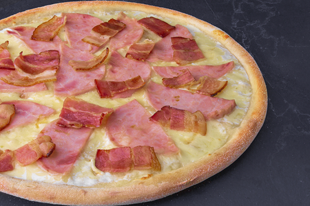 Пицца Карбонара