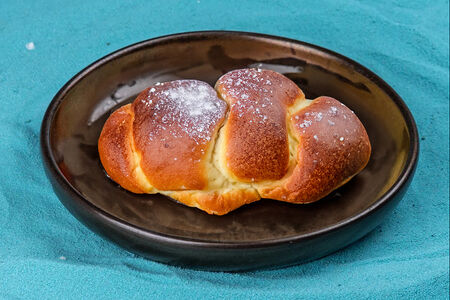 Булочка бриошь