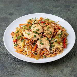 Пшеничная лапша с курицей