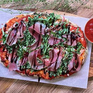 Пицца Парма с рукколой