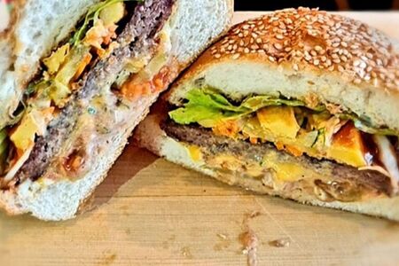 Бургер со свининой