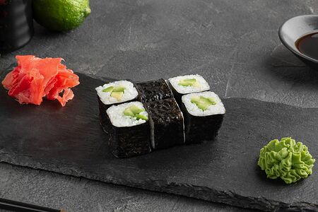 Маки с авокадо