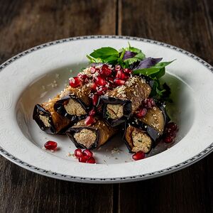 Рулетики из баклажанов