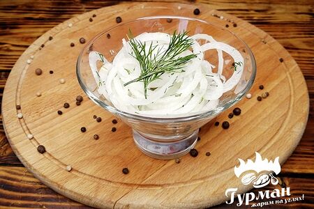 Лук маринованный