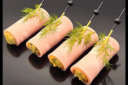 Рулетики из ветчины