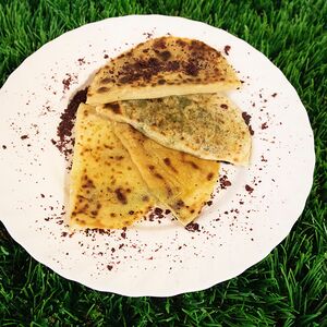 Ассорти из мини бакинских кутабов