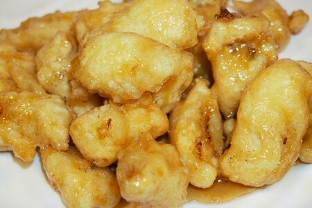 Банан в карамели