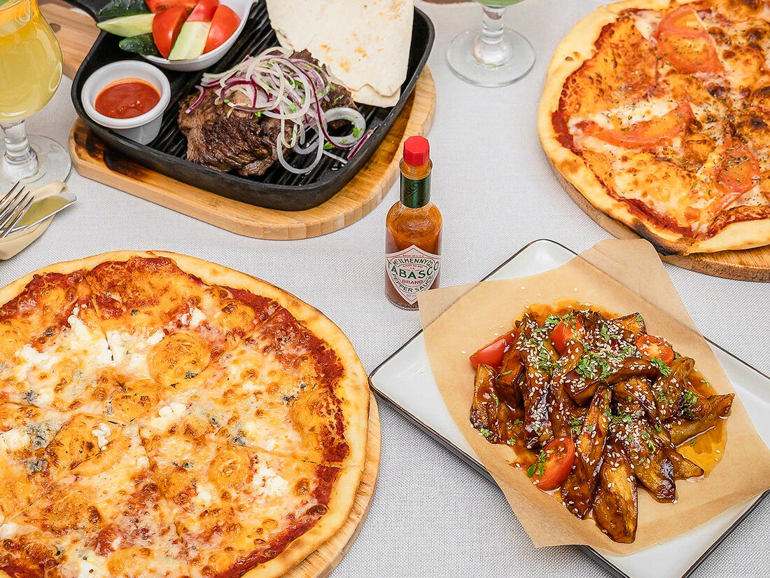 Салтанат сарайы