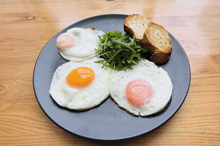 Яичница глазунья