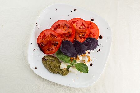 Салат Капрезе