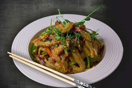 Салат с рубцом говяжьим