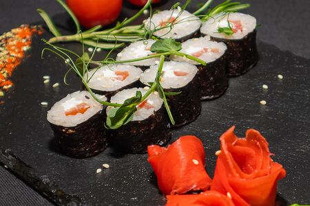 Мак с томатом