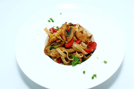 Вок лапша с овощами в соусе терияки