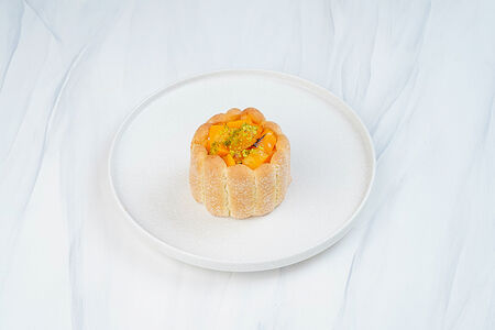 Персиковый шарлотт