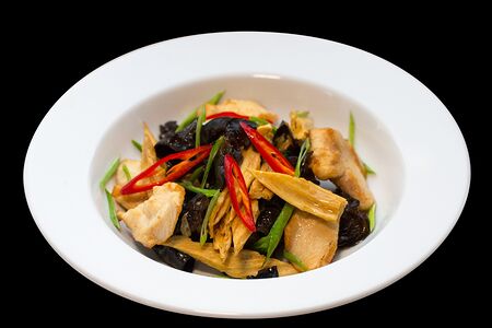 Салат со спаржей