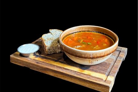 Томатный суп с говядиной