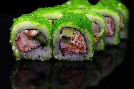 Ролл Калифорния зелёная