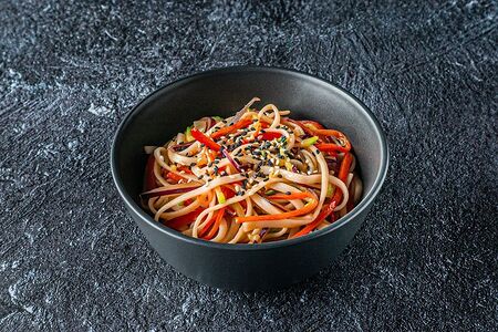 Удон лапша с овощами