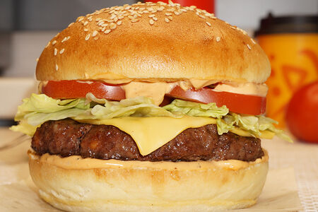 Биг Тейси Чизбургер